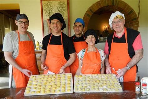 Tour de 8 días por los sabores de la Toscana en grupos pequeños con