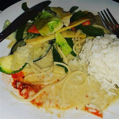 Bangkok Cafe Menu, Reviews and Photos - 2729 White Mountain Hwy, Nortd ...