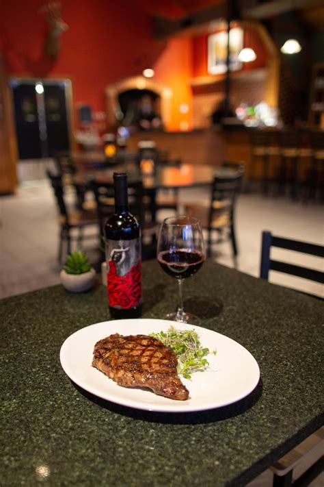 Twin Springs Supper Club | Decorah, Iowa | Travel Iowa