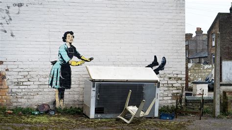 Banksy Ricorda Vittime Violenza Nel Giorno Degli Innamorati