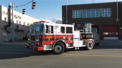 Meriden Ct Fire Department Truck 1 Responding To An Odor Investigation Youtube