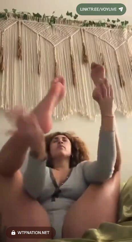 Girl had pussy slip on live swimsuit malfunction ThisVid 日本語で