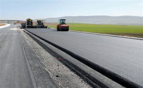 Asphalt Paving Procedures [Road Building Equipment]