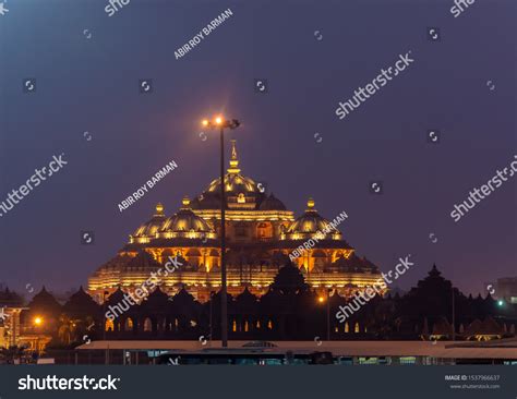 Night View Akshardham Swaminarayan Akshardham Complex Stock Photo ...