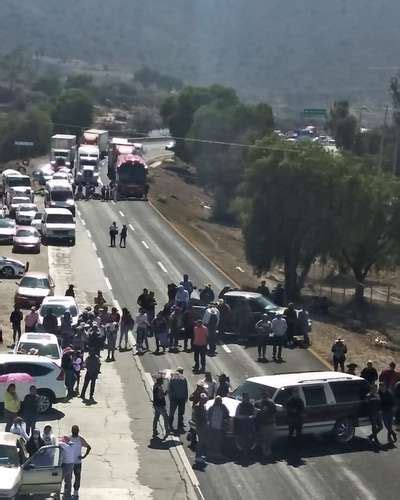 La Jornada Bloquean Carretera En Hidalgo Para Exigir Agua