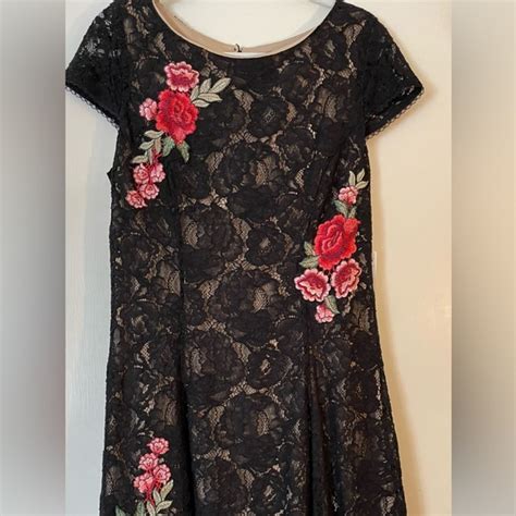 Lux Dresses Lux Ii Black Lace Nude Lined Fitnflare Cap Sleeve Dress