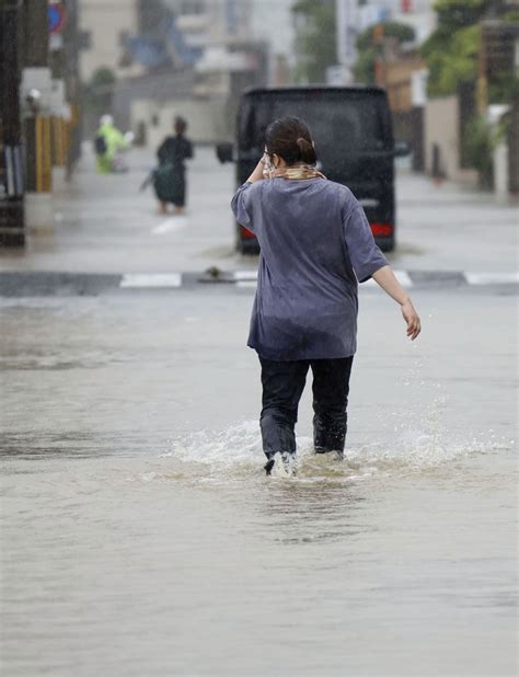 Heavy Rain Pounds Japan Prompting Evacuation Alerts 1 Dies