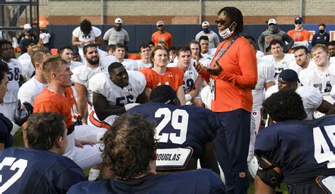 Photo Gallery Auburn Continues Spring Practice With Hard Hitting