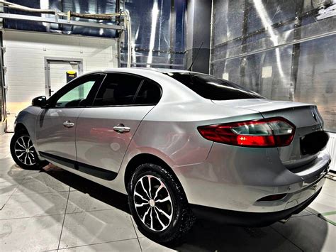 Купить б/у Renault Fluence I 1.6 AT (106 л.с.) бензин автомат в ...