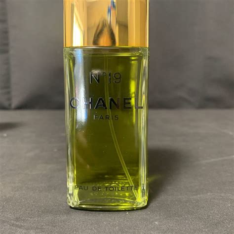 Yahooオークション Chanel No19 香水 オードトワレ シャネル Eau De