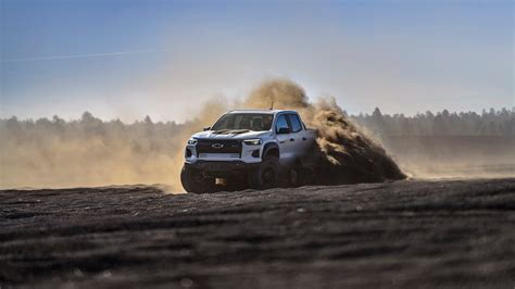 2024 Chevrolet Colorado ZR2 Bison goes big with 35-inch tires