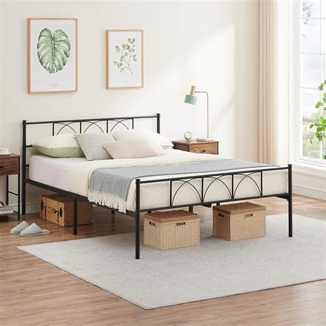 Garvee Queen Size Sturdy Modern Stylish Iron Bed Frame With Headboard