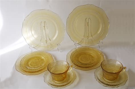 S Vintage Amber Yellow Depression Glass Set For Spoke Pattern