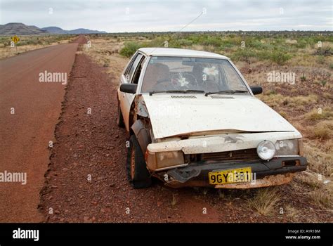 Car damage kangaroo hi-res stock photography and images - Alamy