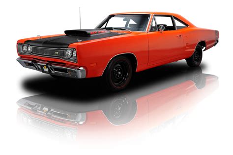 1969 Roadrunner Super Bee 440 6 Pack Video Inside