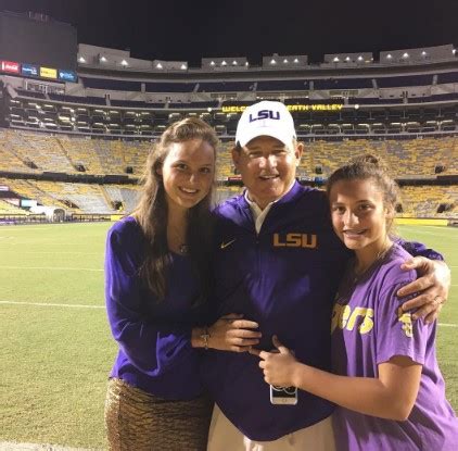 Les Miles Family, Wife, Children, Net Worth