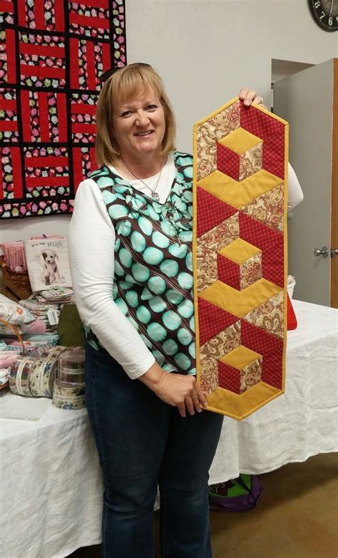 3d Hexagon Table Runner Using Easy Y Seams Supply List Class Has Closed Thank You Table