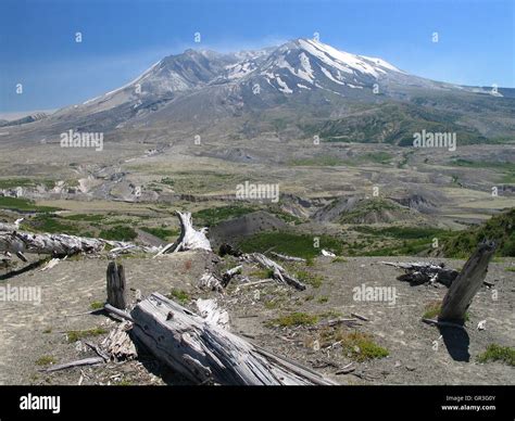 Mt St Helens Eruption Hi Res Stock Photography And Images Alamy