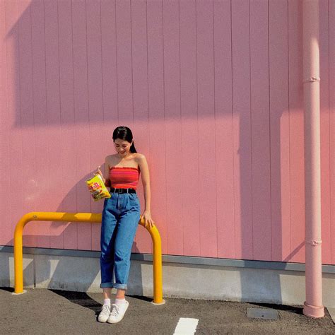 Các hot girl đã áp dụng công thức mix đồ dễ như ăn kẹo này để hack chiều cao