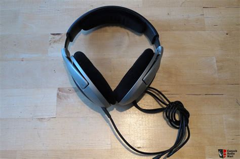 Sennheiser HD 555 headphones Photo #881563 - US Audio Mart