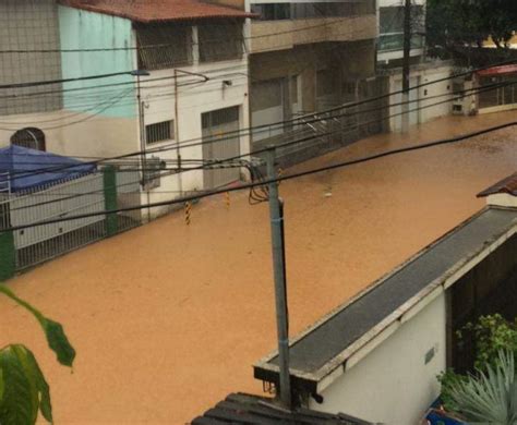 Chuva Causa Diversos Pontos De Alagamentos Na Grande Vit Ria Veja Imagens