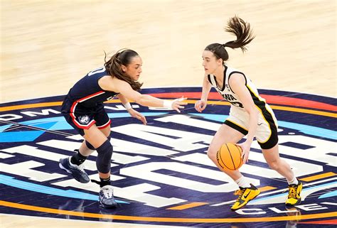 Iowa Women S Basketball Vs South Carolina Game Time Tv In March Madness Final