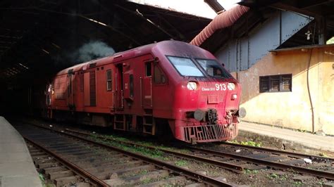 Sri Lanka Railway S11 903 913 Sagarika Express Train Leaving Colombo