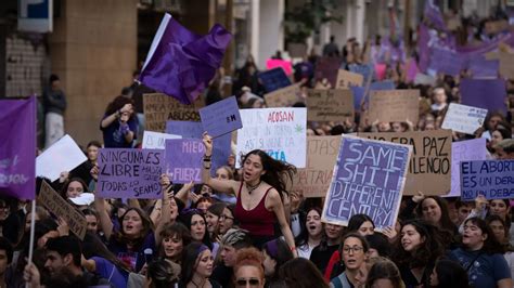 Manifestación 8m En Barcelona Por El Día De La Mujer 2024 Horario