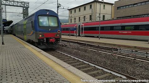 Treno Regionale Con E Vivalto Arrivo Partenza