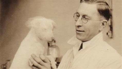 Dr Banting Called A Failure Discovers Insulin Insulin Nation