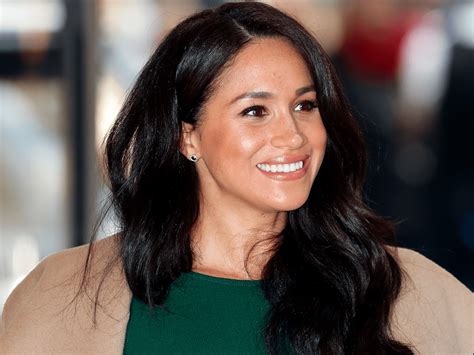 Meghan Markle's 22 Best Hair Looks—From Buns to Blowouts