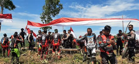 Bendera Merah Putih Meter Dikibarkan Polres Aceh Jaya Di Puncak