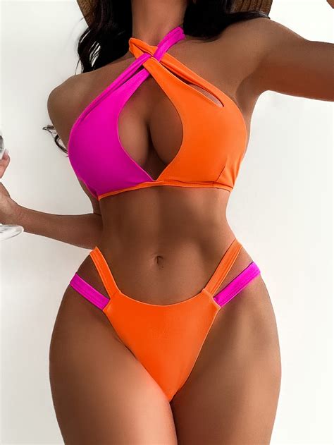 Color Block Criss Cross Halter Bikini Swimsuit