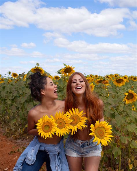 Pin By Dani On Girassol Instagram Photo Inspiration Sunflower Field