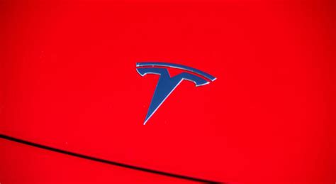 Tesla près d un demi million de voitures au rappel