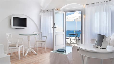 Superior Suite Katikies | Santorini, Greece