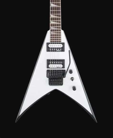 Jackson Js32 King V Guitarra Eléctrica Color Blanco Con Bisel Negro Mx