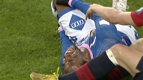 La Grave Blessure De Sidney Govou 2012 13 YouTube