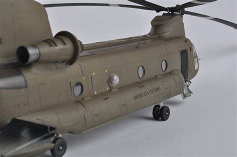 CH 47D CHINOOK 81773 1 48 HobbyBoss