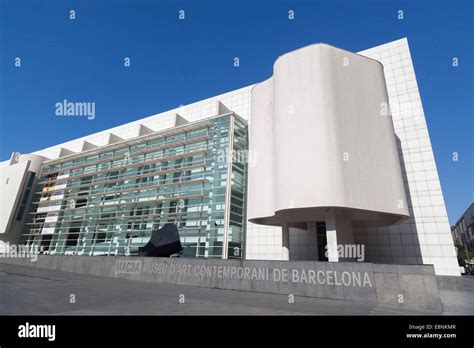 MACBA Museu Art Contemporani De Barcelona Designed By Richard Meier