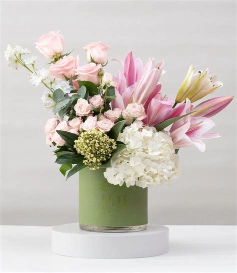 Pink Lilies Flower Arrangement in Riyadh | Joi Gifts