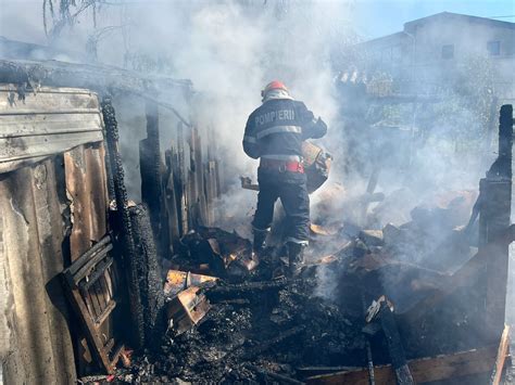 Foto Incendiu Devastator La Un Depozit Din T Rgu Frumos Jurnalul