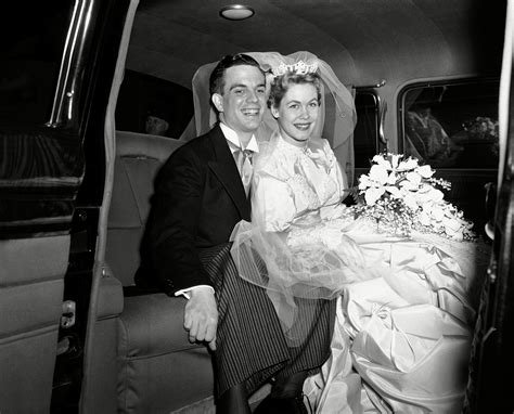 'Bewitched' Star Elizabeth Montgomery: Meet Her Four Husbands