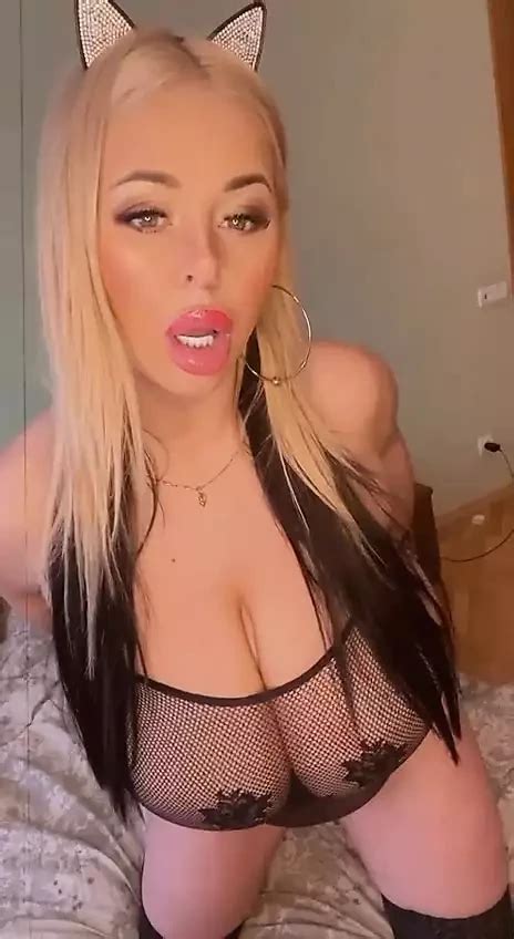 Big Natural Breasts Shaking Babe Babe Porn Feat Marinajuicyblonde XHamster