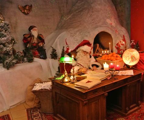 mit kindern zu besuch im maison du pere noel montreux famigros