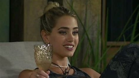 Sabrina Cortez La Participante De Gran Hermano Vendía Contenido Para