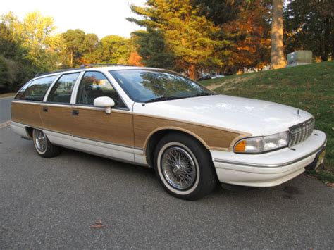 1994 Chevrolet Caprice Classic Wagon White With Wood Grain Sides White Walls For Sale