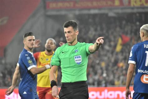 Retour Sur Le Corps Arbitral D Sign Pour Le Derby Rc Lens Lille