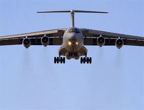 Намерени са черните кутии на разбилия се Ил-76 - Новини от Actualno