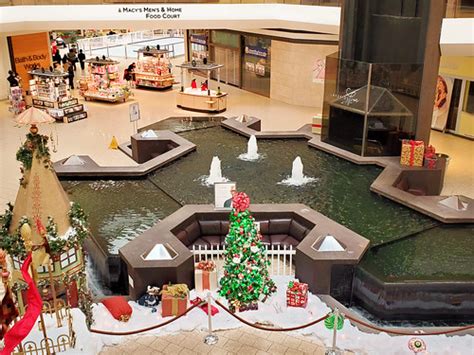 Lakeside Mall In Christmas 2020 The Caldor Rainbow Flickr